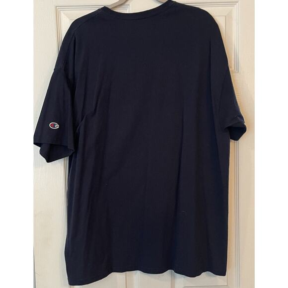 NOTRE DAME FIGHTING IRISH T Shirt Men’s MEDIUM CHAMPION Blue Classic Logo - Picture 4 of 9